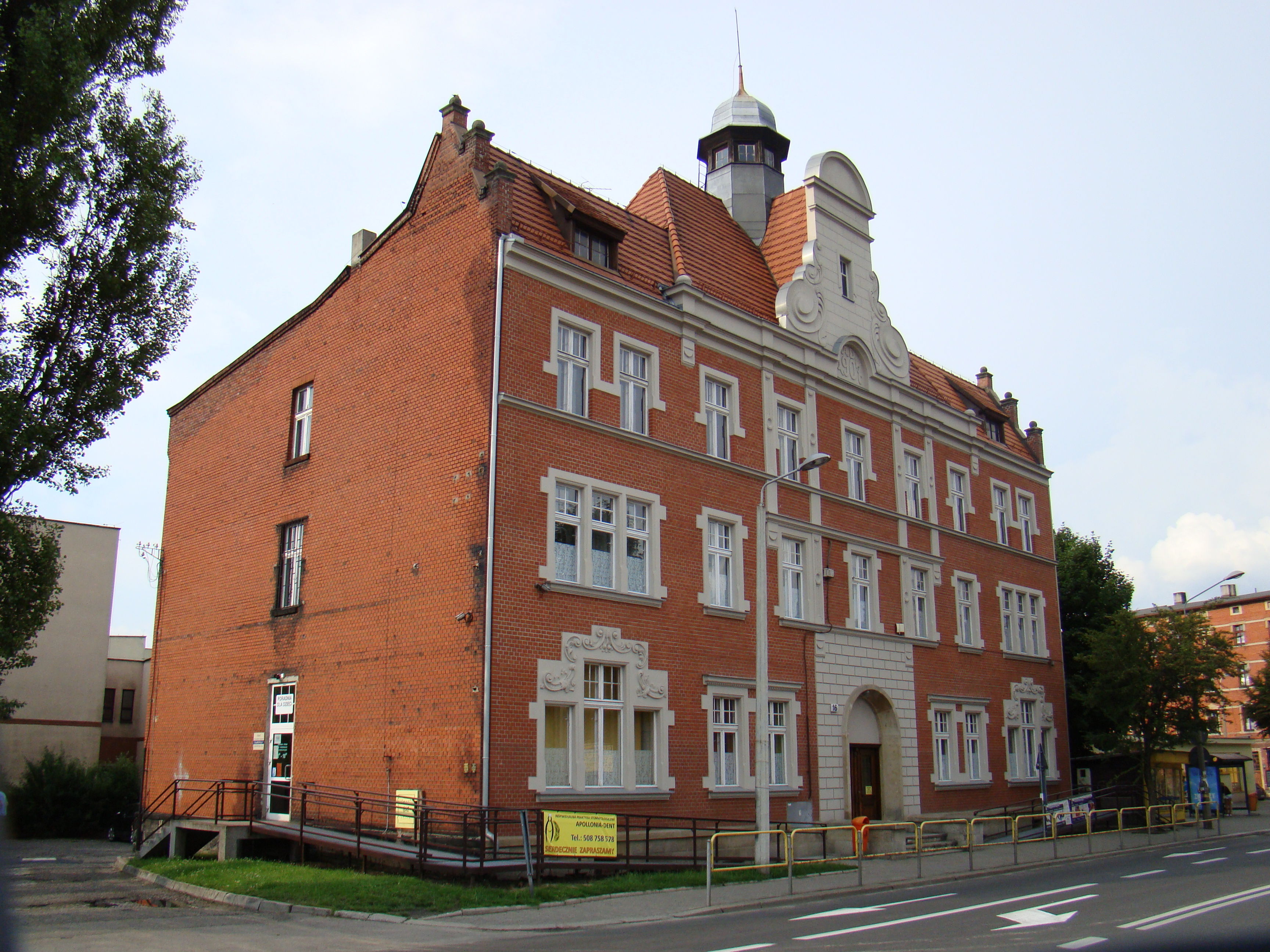 Dawny ratusz gminy Dąbrówka Mała